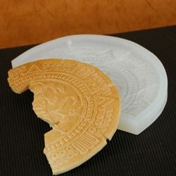 Molde Estela Azteca de medialuna