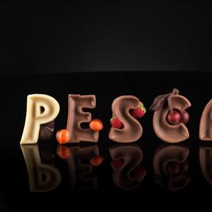 Molde Letras mayúsculas del alfabeto decorado con frutas
